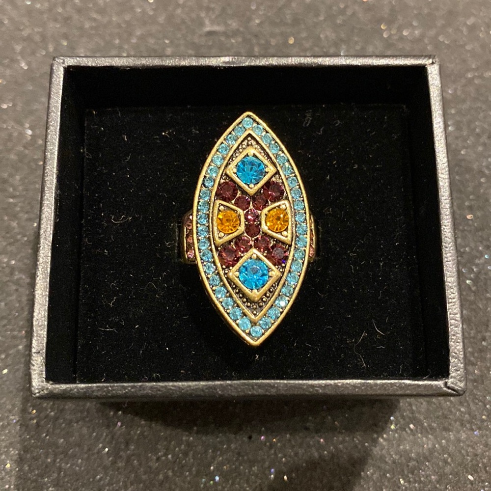 Retired Heidi Daus "Divinely Deco" Crystal Ring
